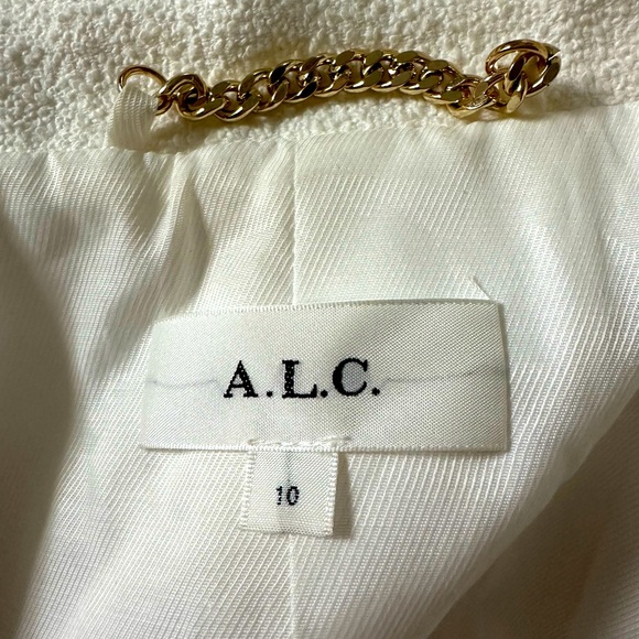 Cream boucle Chanel style cropped suit jacket - Picture 11 of 11